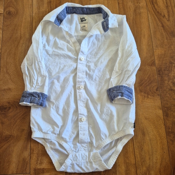 Carter's Bogosh Boy’s White Long Sleeve Button-Up Bodysuit – Size 24M - Picture 1 of 2